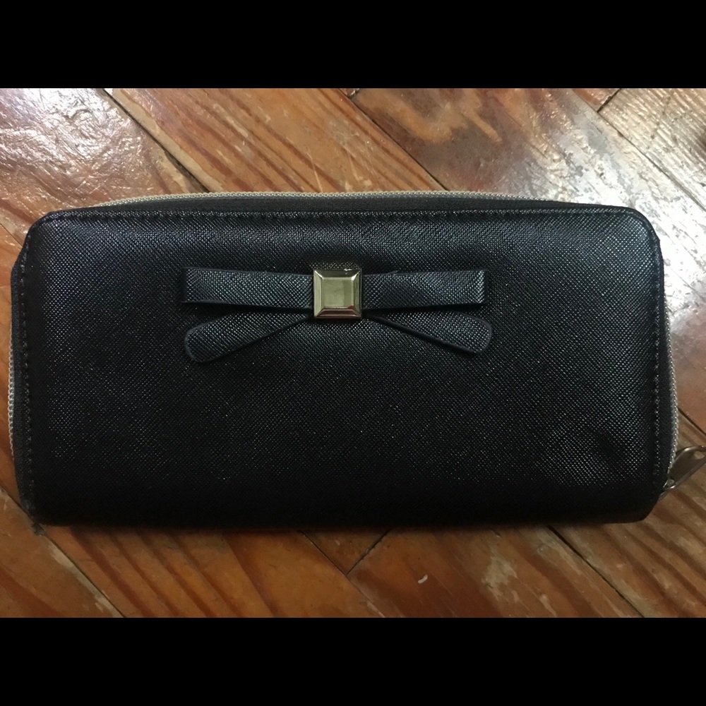 Wallet - Picture 2 of 2